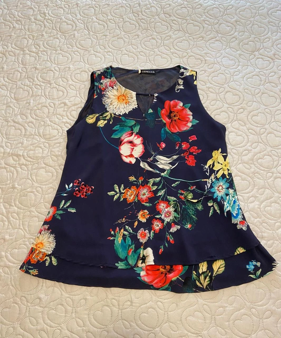 Blusa vaporosa, estampado floral, doble, con forro. Cerezas. Talla L – photo 11